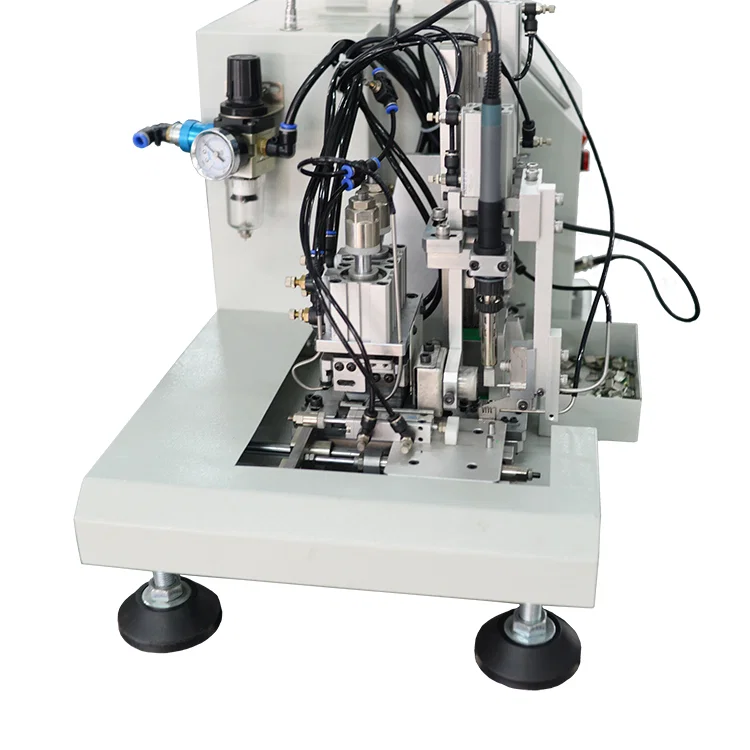 Transferência de cabos de dados USB para iPhone Smartphone Android Ios Systems por conector Micro Lightning Type-c, Fabricação de fio de cabo de cobre Equipamento de planta mecânica elétrica, Máquina de descascador de fios de cabo