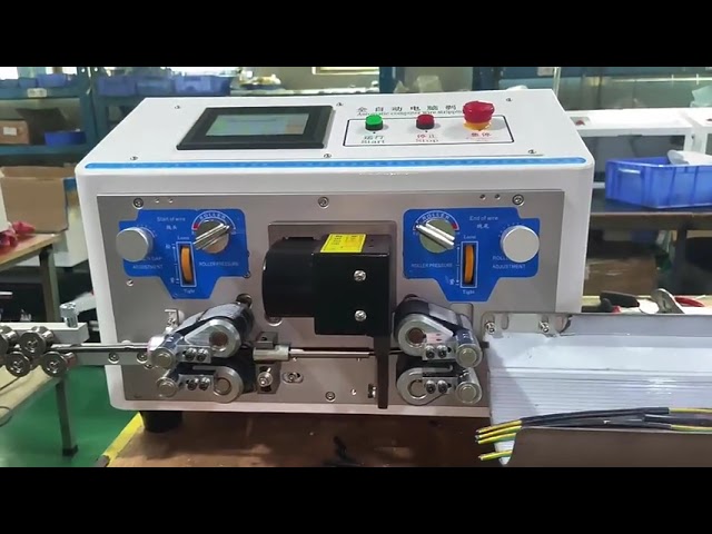 Máquina Automática de Corte e Decapagem de Cabo Multifilar 7mm 8 Núcleos