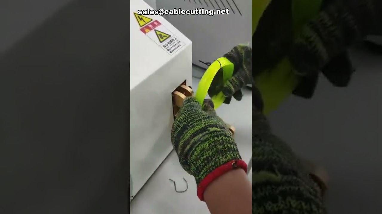 Máquina de Bobinagem e Amarração para Embalagens Industriais