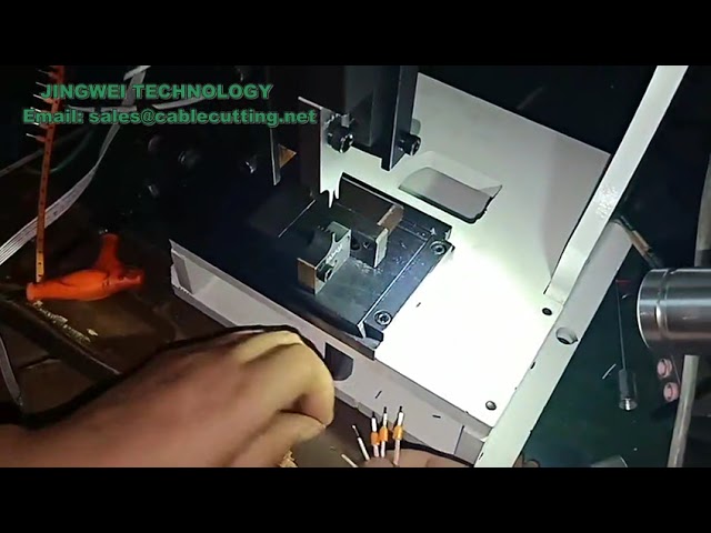 Máquina de Crimpagem a Frio 2T: Curso de 30mm para Terminais Isolados Soltos