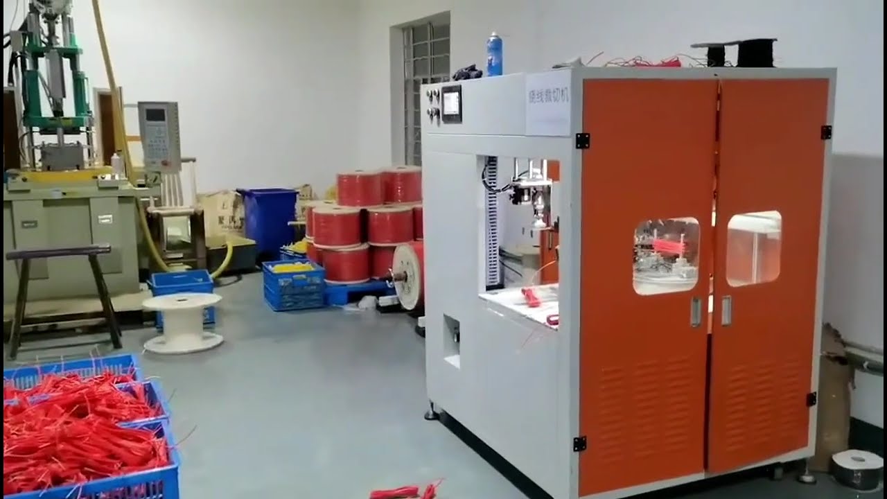 Máquina de Bobinar e Cortar Fios: Funcionalidade e Automação Industrial