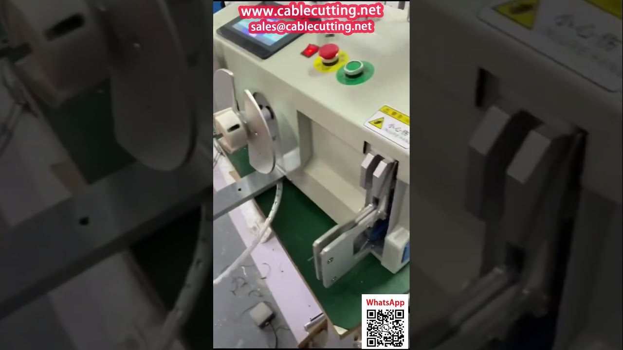 Máquina Automática de Enrolamento e Amarração com Sistema de Disposição – Eficiência e Acabamento Superior