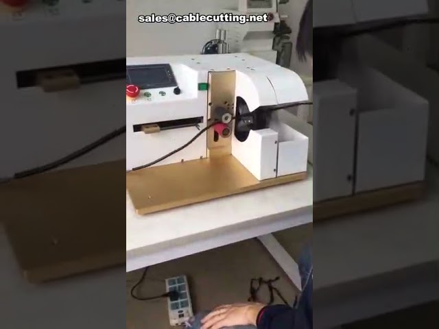 Máquina de Enfardar Cabos - Enroladeira de Fita Isolante e Elétrica
