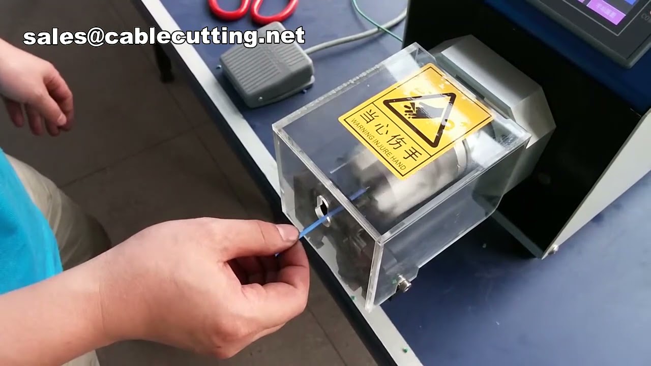 Máquina de Decapagem de Cabos – Automação Industrial Eficiente