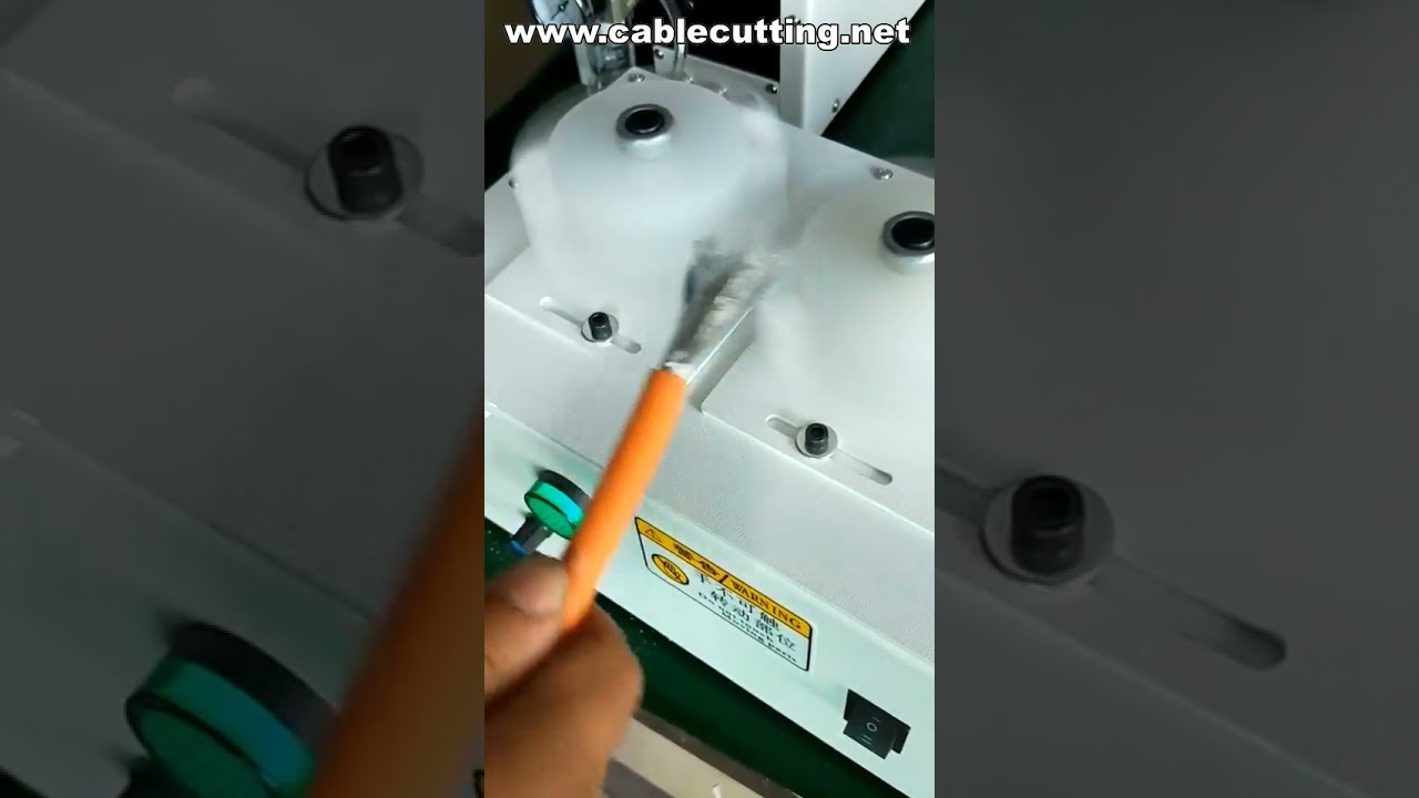 Máquina de Escovação de Rede e Divisão de Camada de Blindagem para Cabos - Equipamento Automatizado