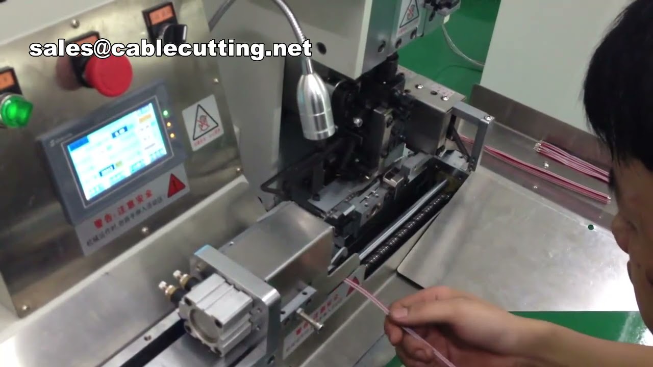 Máquina de Crimpagem Automática para Conectores de Cabos com Remoção do Isolamento Central - Changzhou Hechang