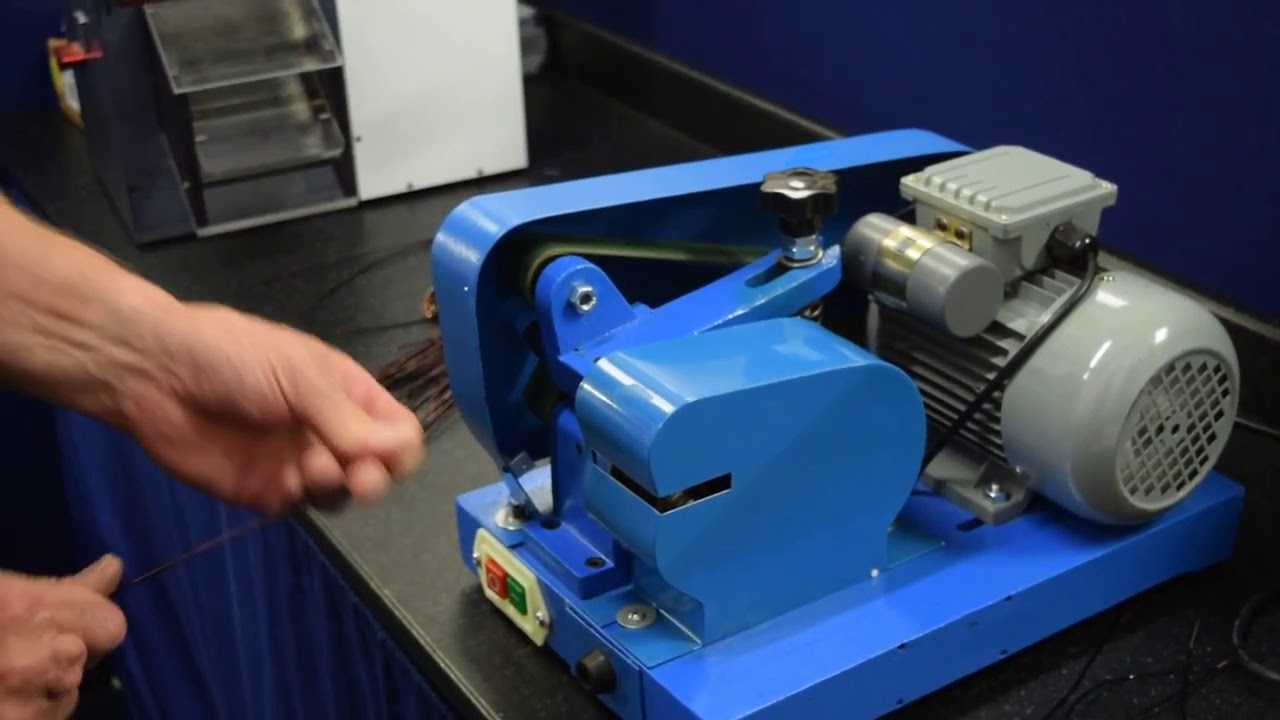 Máquina de Decapagem de Fio Esmaltado 680B - Automática e Precisa