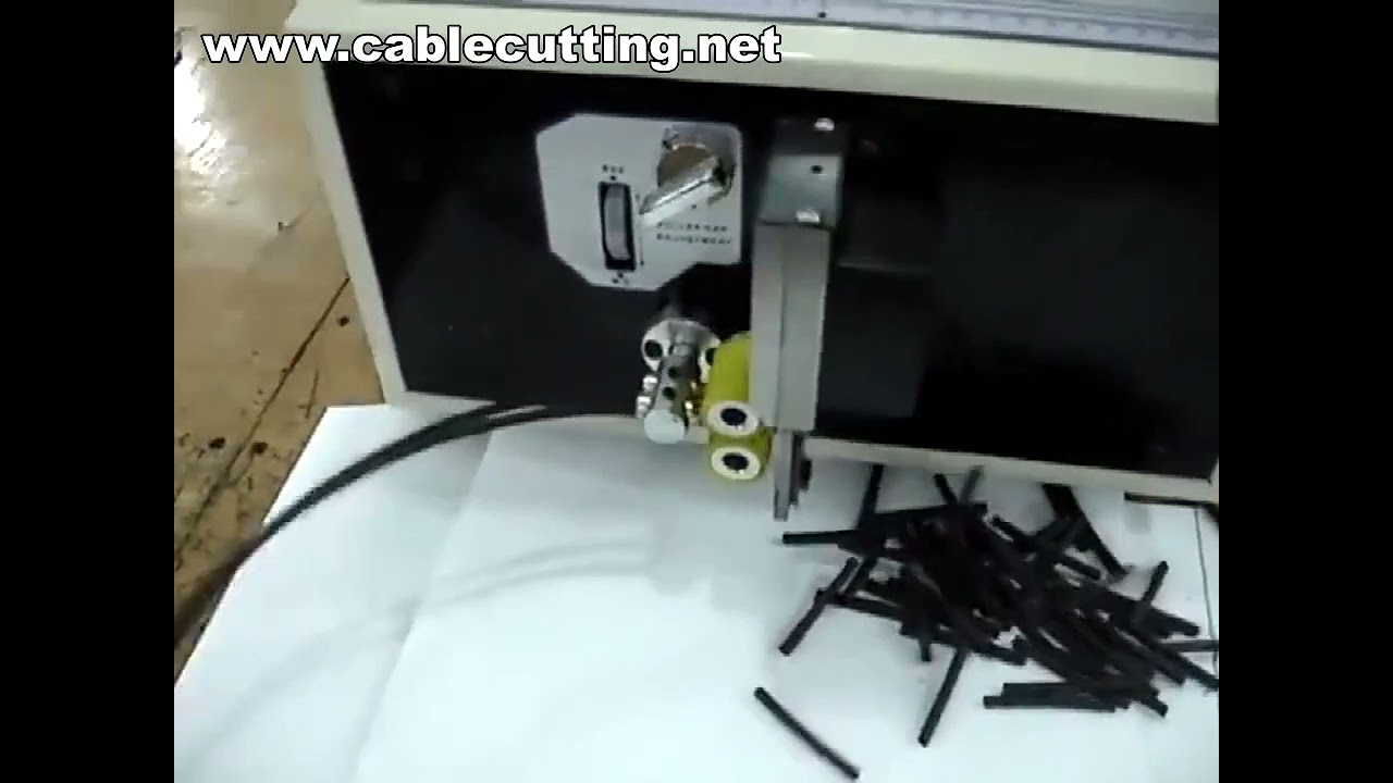 Máquina de Corte de Tubos e Termorretrátil: Precisão e Eficiência Industrial