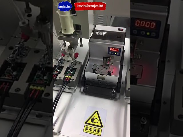 Parafusadeira Elétrica Robótica para Linha de Montagem – Sistema Automático de Aperto de Parafusos