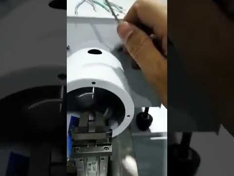 Operação Real de Máquina de Decapagem e Torção de Cabos | Vídeo Industrial #máquina #decapagem #fábrica
