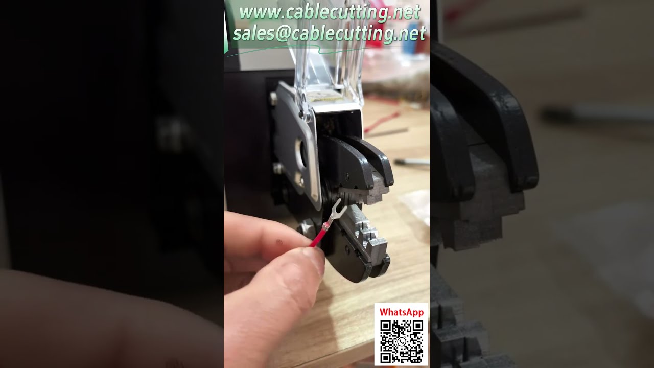 Máquina de Crimpagem Elétrica 1,5 Toneladas para Terminais 0,25-16mm² - Teste com Conector de Aterramento