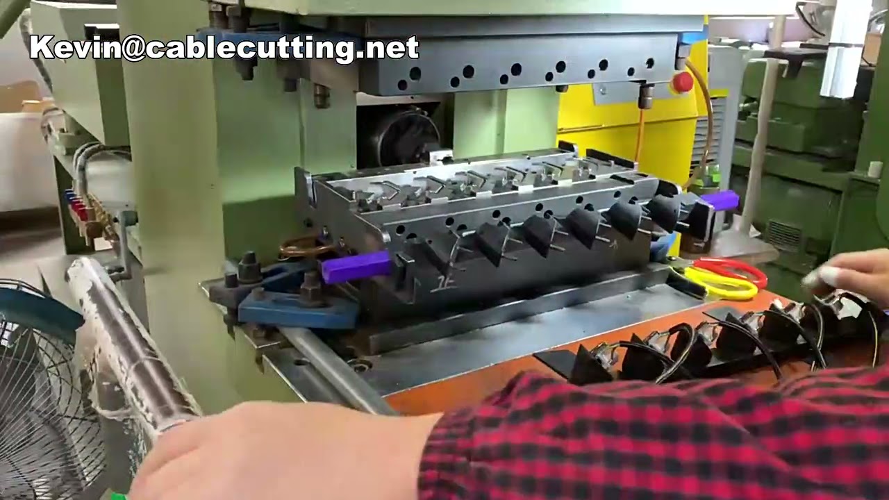Plastic Electric Plug Mould,Plug Moulds Making,Injection Plug Moulds