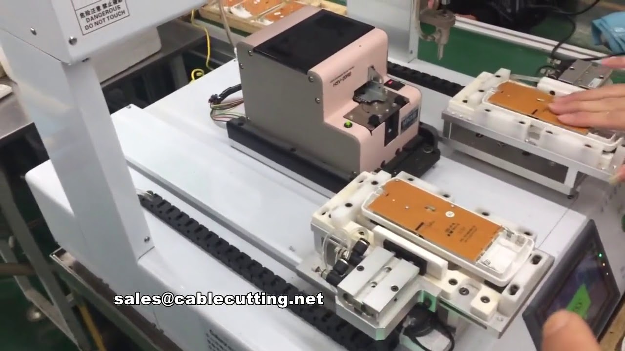 Máquina automática de aperto de parafusos Glanz para linha de produção de controles remotos