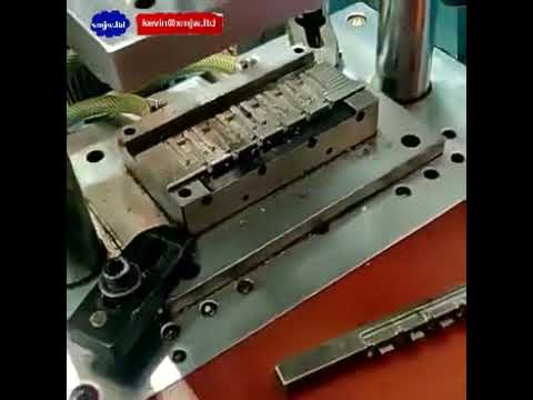 Máquina de Injeção Manual Mini para Cabos de Dados – 20g | Fabricação de Cabos PVC