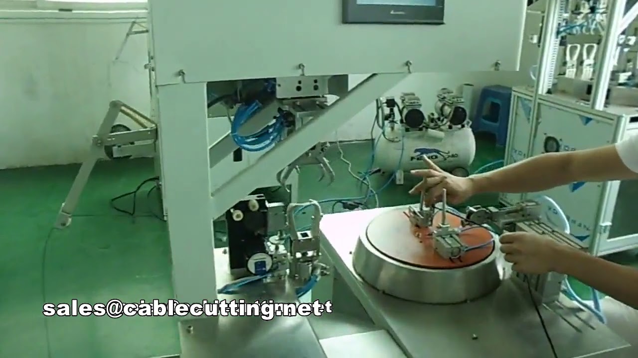 Máquina de Enrolar e Amarrar Cabos em Formato 8 - Bobinagem Automática