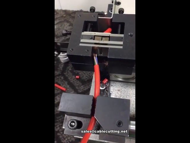 Máquina Pneumática de Decapagem de Cabos | Desencapadora Industrial de Jaquetas