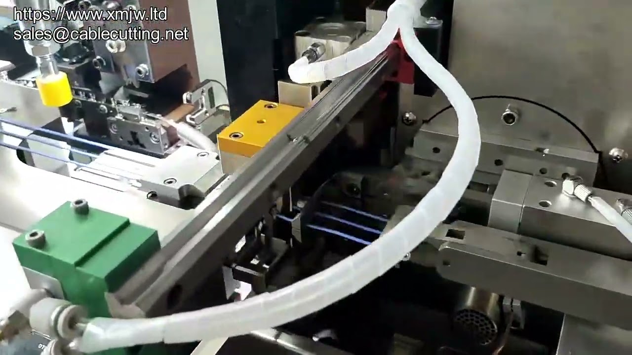 Máquina Totalmente Automática de Inserir Plug, Crimpar Terminal e Estanhar Fio