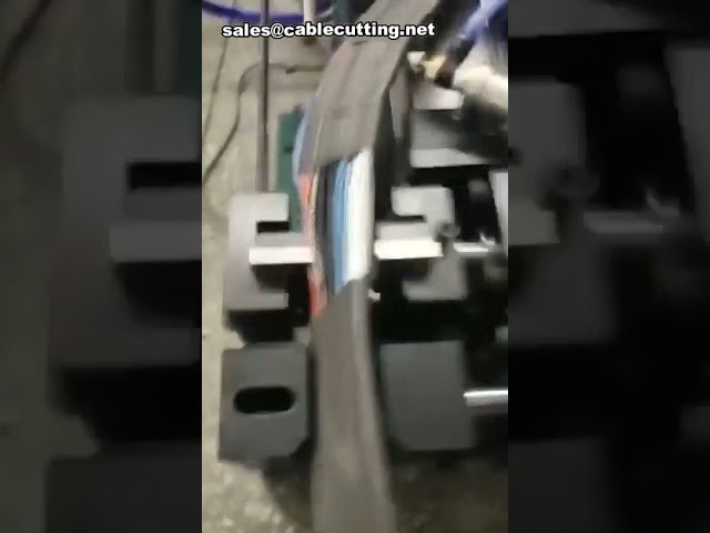 Máquina de Decapagem de Fios Multinúcleo para Cabos de Dados de Pequeno Diâmetro e Fios Curtos