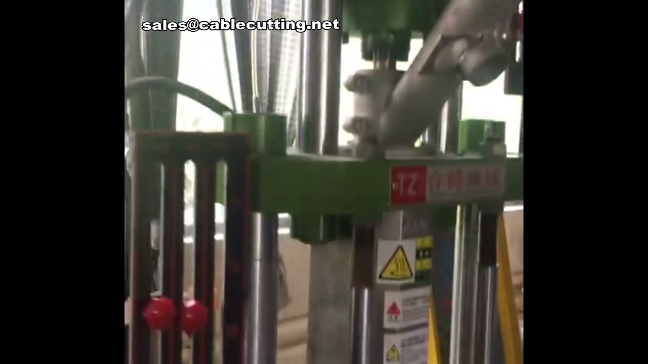 Máquina de Moldagem por Injeção de Plástico | Fabricação de Moldes | Formação de Cabos de Dados