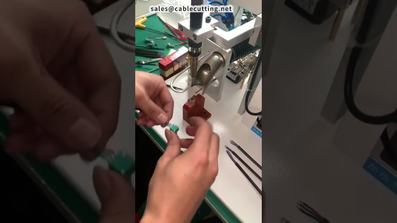 Máquina de Solda Semiautomática para Produtos Complexos - Demonstração | #fábrica #máquina #façavocêmesmo