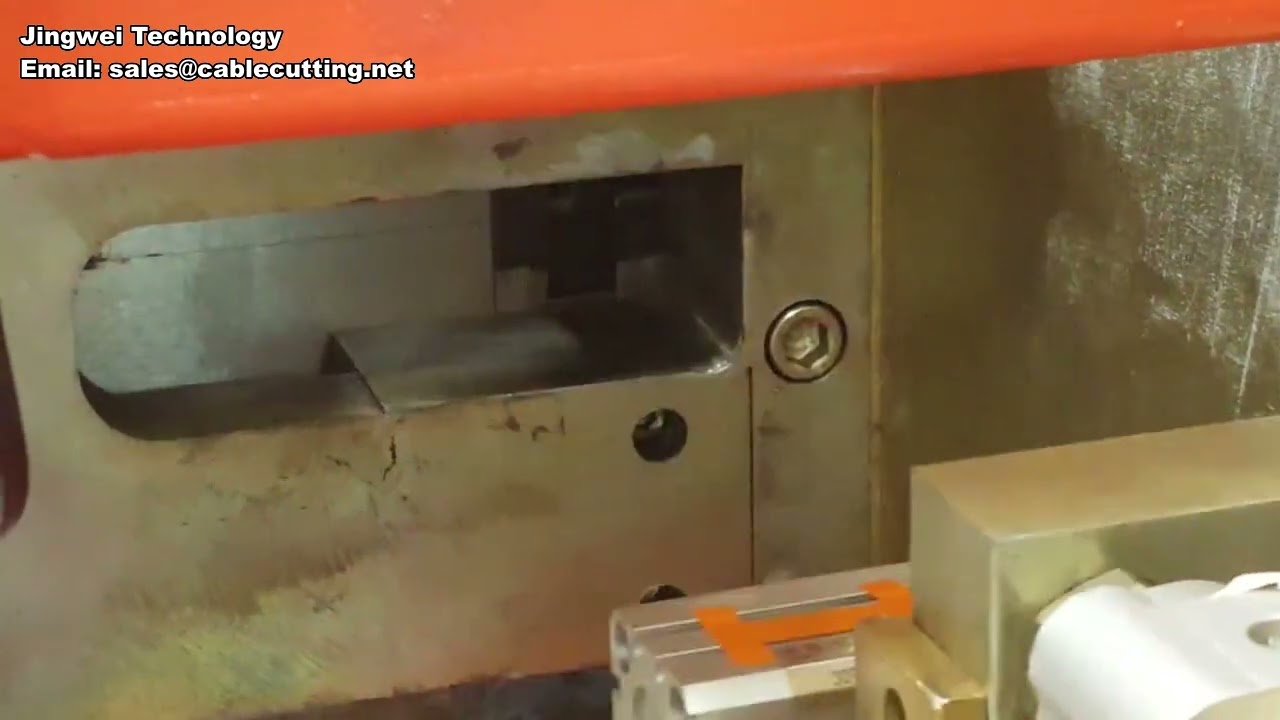 Máquina Automática de Fusão de Cabeça Cônica para Cabos de Aço - Sexta Geração, Diâmetro 1,5 a 2,5 mm