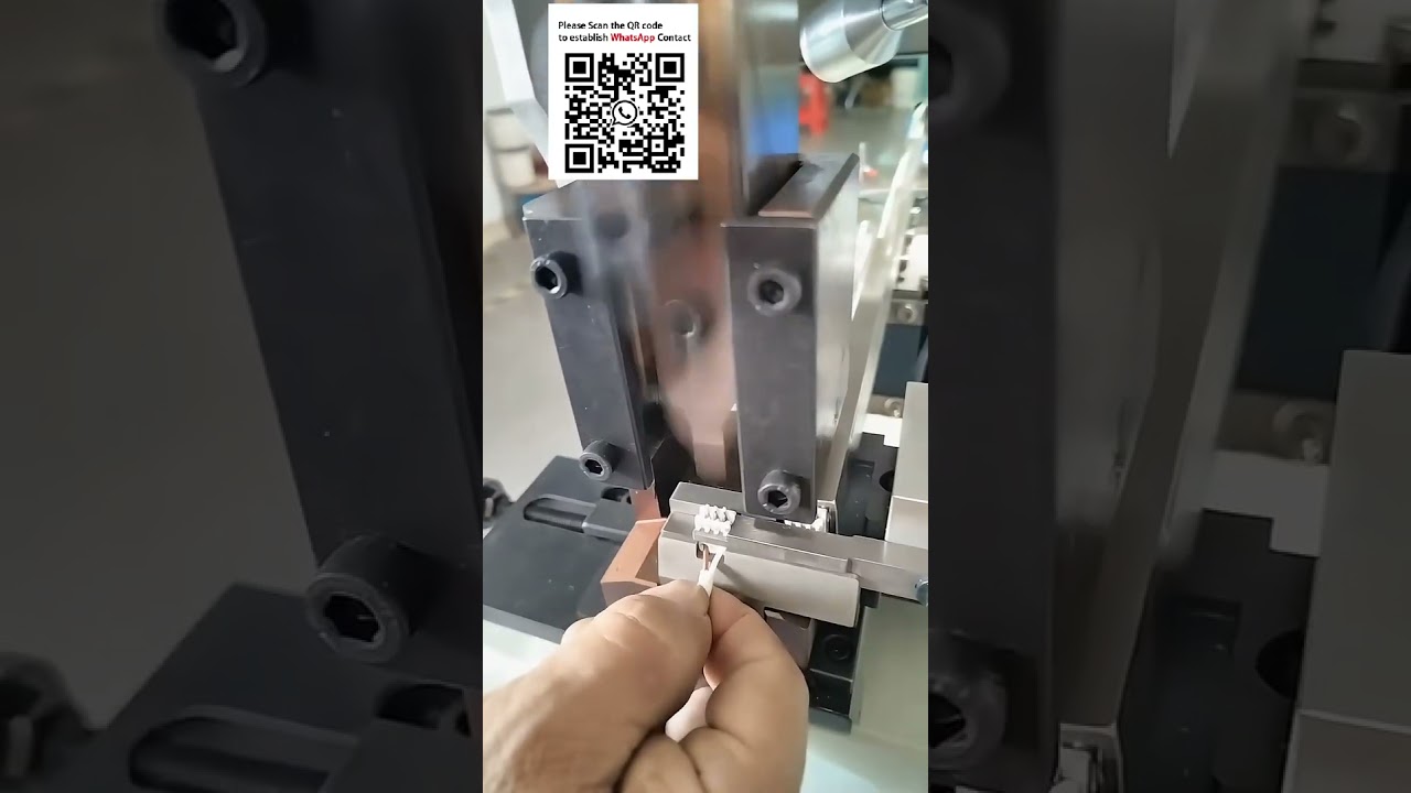 Máquina de Crimpagem de Conector IDC (Deslocamento de Isolamento) para Terminais de Perfuração - Aplicações Personalizadas #AutomaçãoIndustrial