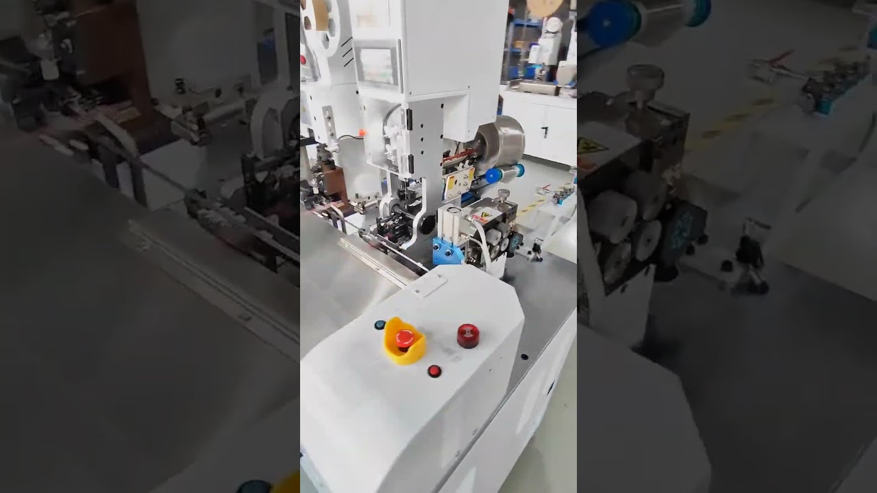 Máquina Totalmente Automática para Inserção de Plugue Impermeável em Chicotes Elétricos com Gerenciamento de Pressão CFM