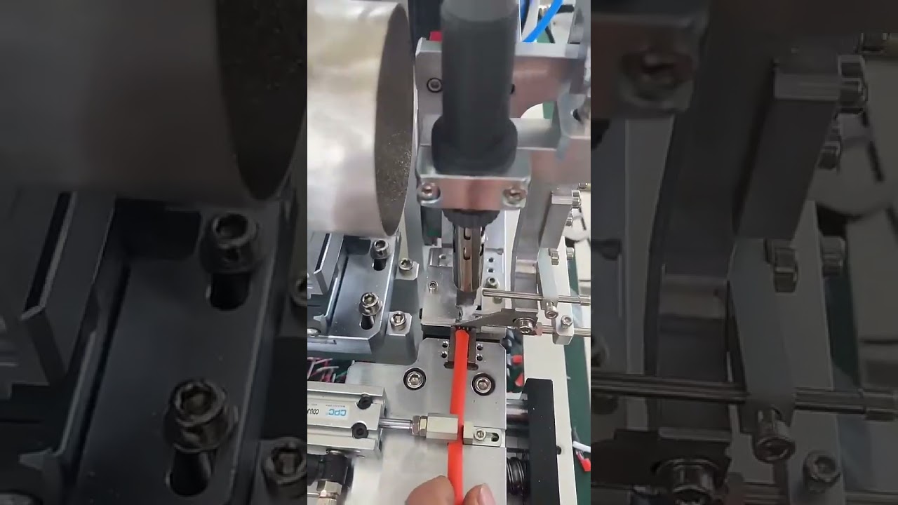 Máquina Semiautomática Multifuncional para Soldar, Cortar e Decapar Cabos de Dados USB