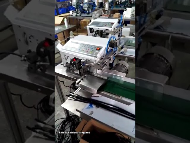 Máquina Automática de Corte e Decapagem de Fios para Computadores