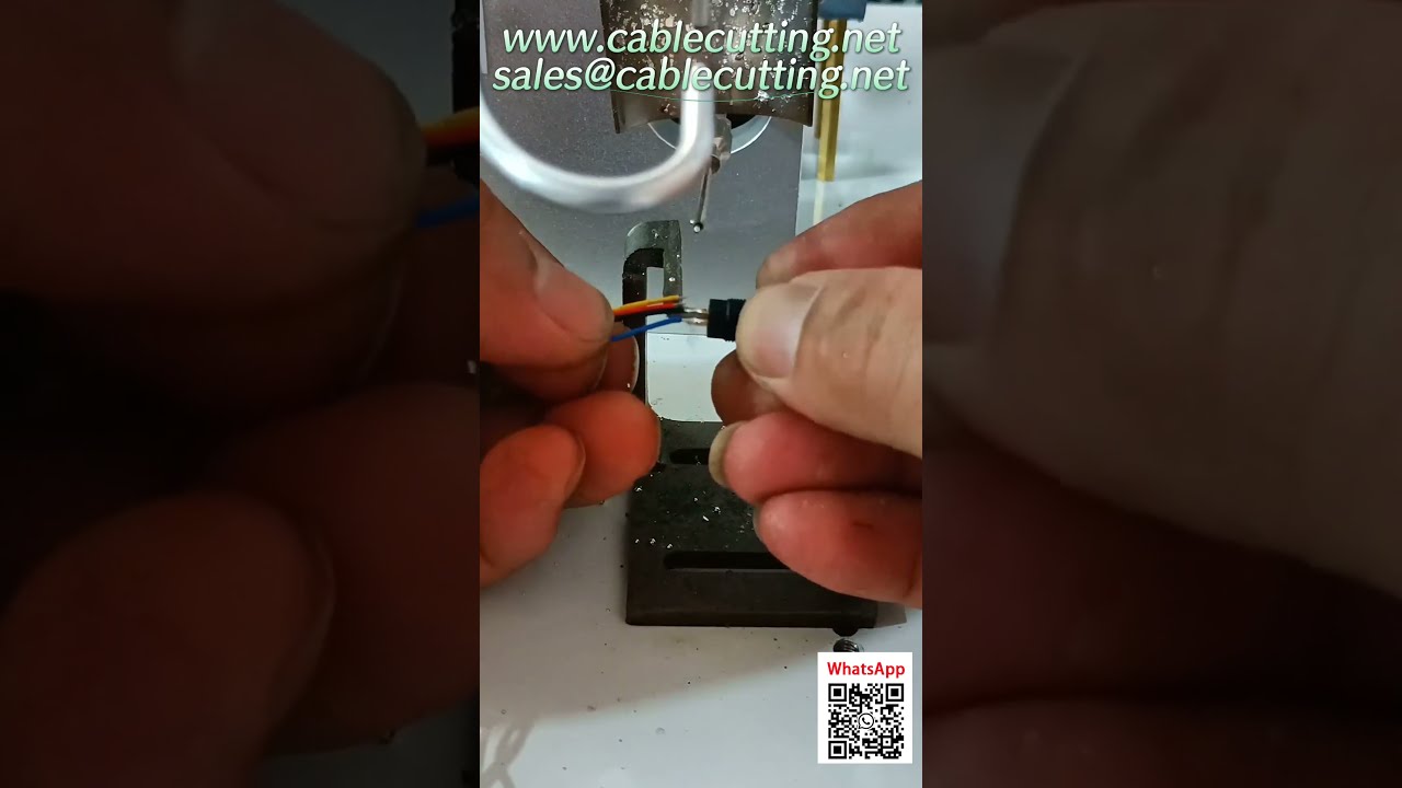 Máquina Semiautomática de Corte, Decapagem e Enrolamento de Fios para Conectores Miniatura