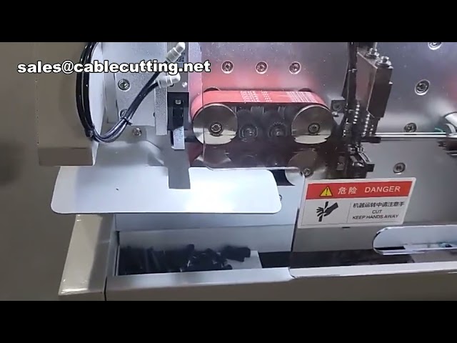 Máquina de Decapagem de Fio Quadrado Grande - Corte, Decapagem e Crimpagem Eficiente