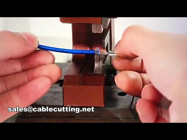 Molde Reto JST para Conector - Precisão e Eficiência em Chicotes Elétricos
