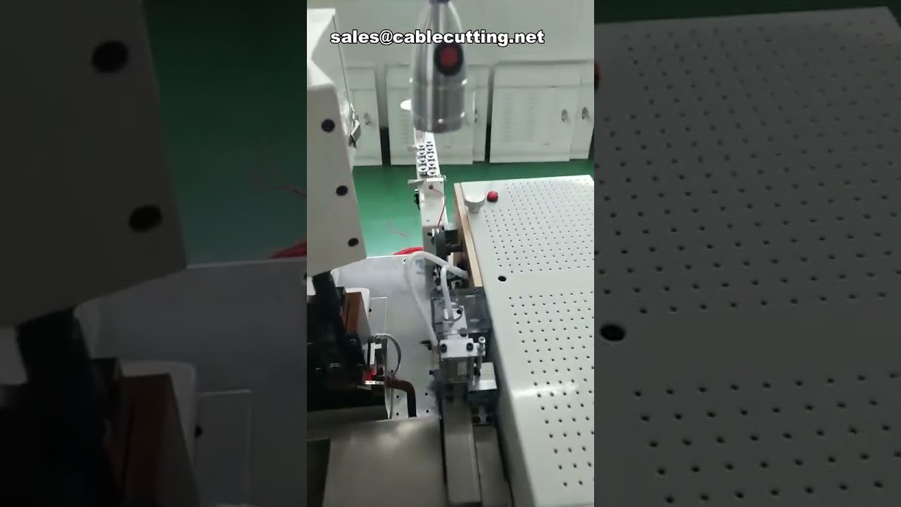 Máquina de Decapar, Cortar e Crimpar Terminais para Chicotes Elétricos - Equipamento Automático