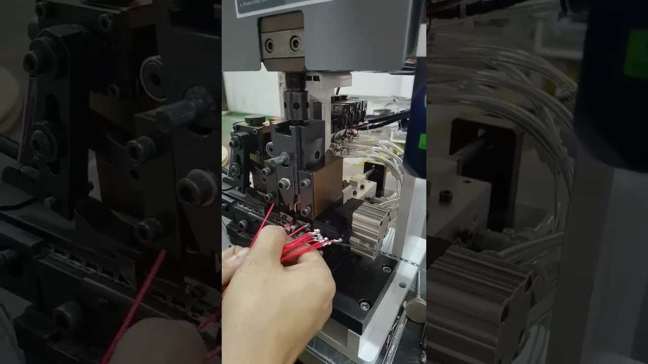 Máquina de Terminal de Fita Contínua: Vídeo Real de Funcionamento #Máquina #DecapagemDeFios