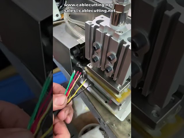 Máquina de Endireitamento Automática para Cabos de Par Trançado e Fios Multinúcleo