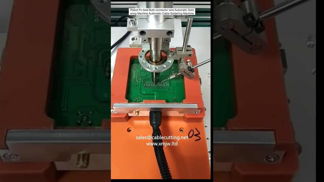 Máquina Automática de Solda para Cabos e Conectores: Robô de Soldagem para PC, Lâmpadas e Conectores