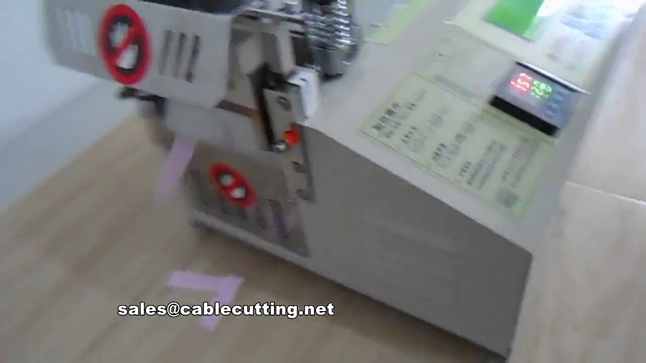 Corte Automático de Fitas Finas de Poliéster com Faca Quente e Fria - Máquina Eficiente