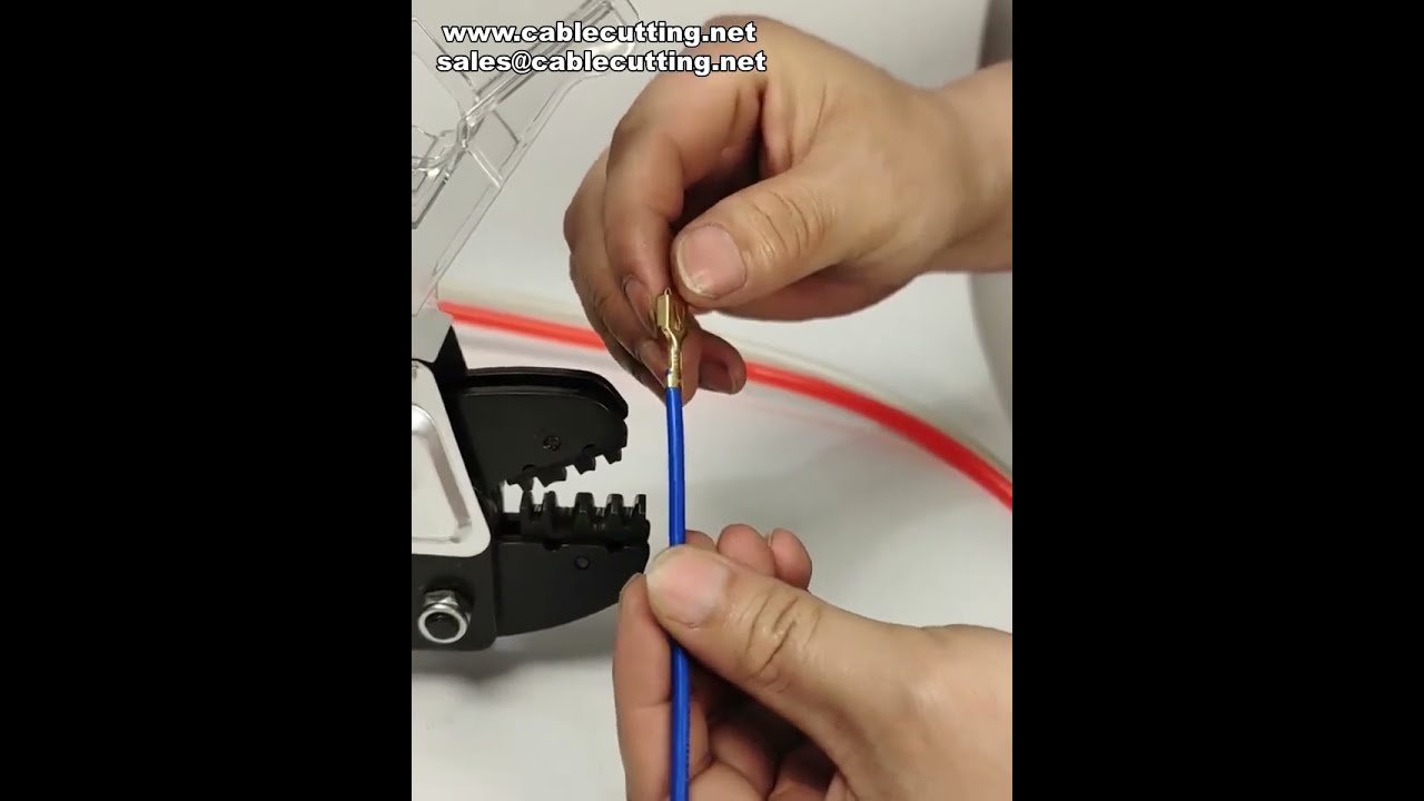 Demonstração da Máquina de Crimpagem Pneumática Multifuncional para Terminais | Fábrica e Automação