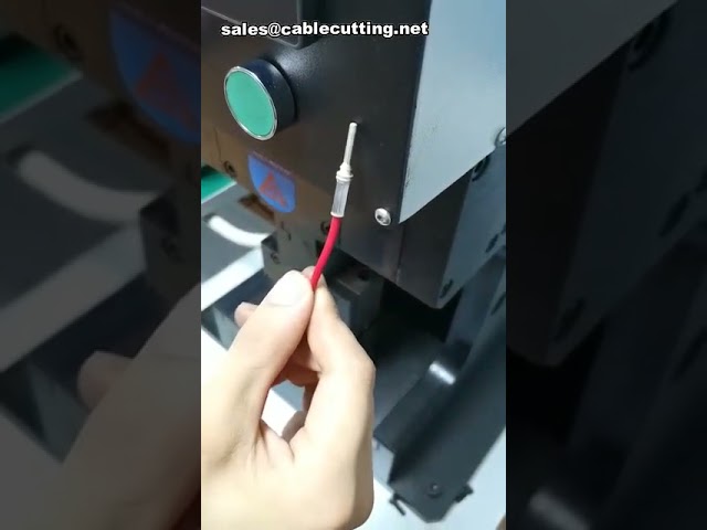 Máquina de Crimpagem Servo para Terminais de Cabos | Alta Precisão Industrial
