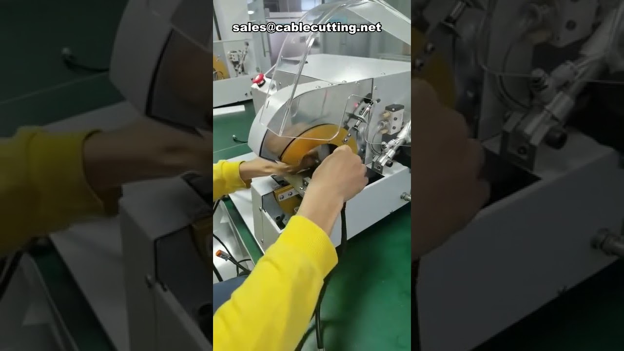 Máquina de Enrolar Fita para Chicotes Elétricos – Automação de Alta Precisão
