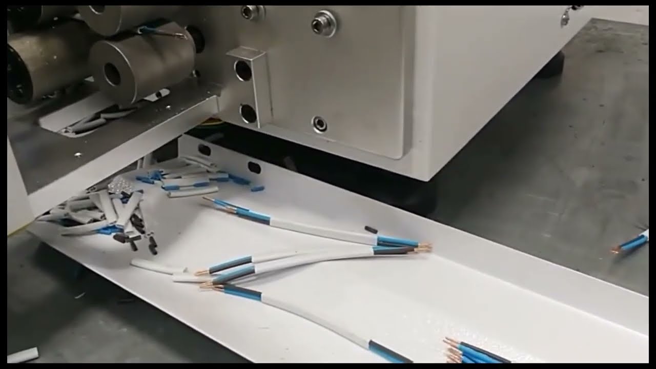 Máquina Automática de Corte, Decapagem e Torção de Cabos Multinúcleos com Bainha Plana para Chicotes Elétricos