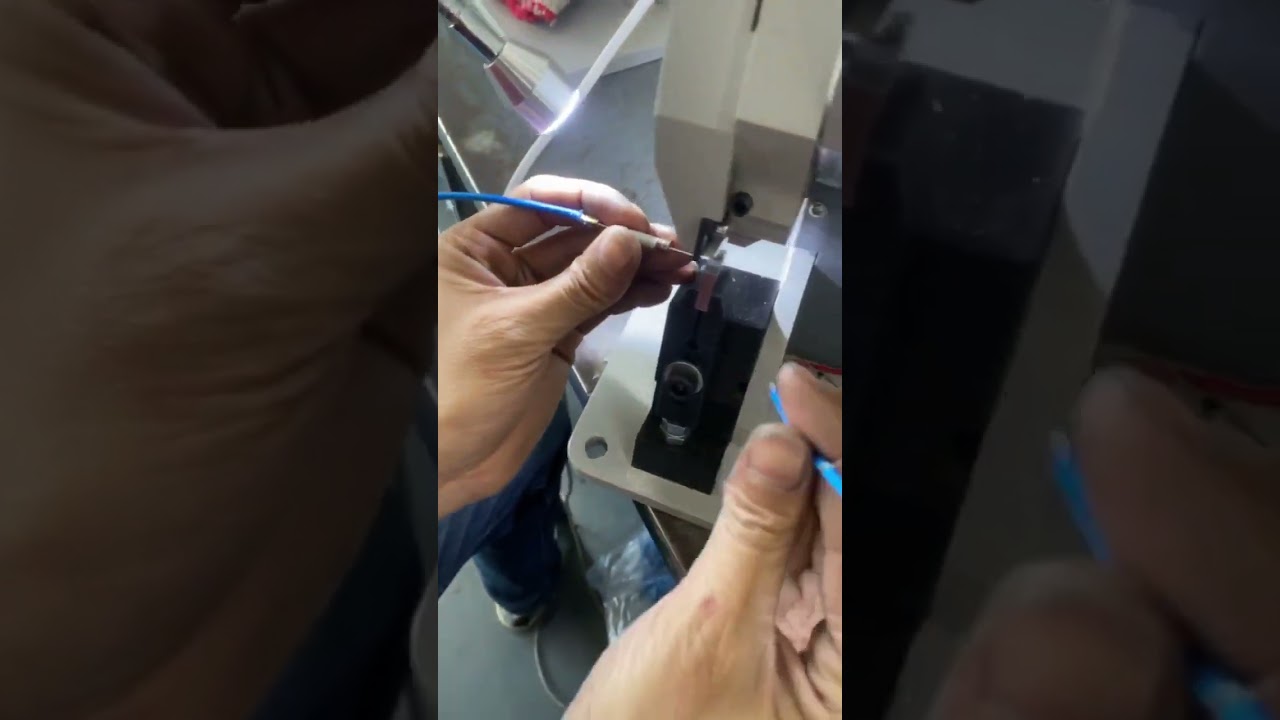 Máquina de Rebitagem Silenciosa para Cintas de Cobre – Gravação Real #fábrica #máquina #ferramentas