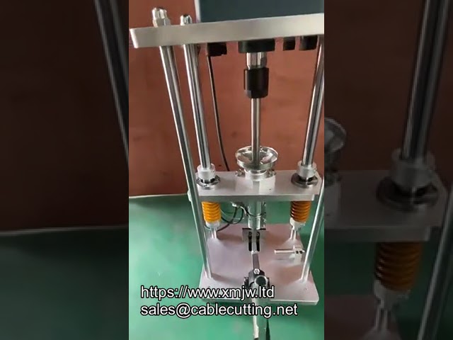 Mini Máquina Vertical de Injeção Plástica para Cabos de Carregador e Força