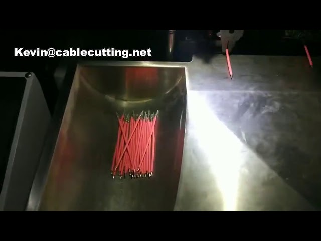 Máquina Automática de Crimpagem, Decapagem e Corte de Cabos para Terminais Lug e PCB