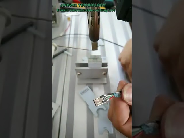 Máquina de solda automática para cabos Tipo C e USB-A | Alta precisão para DIY e fábrica