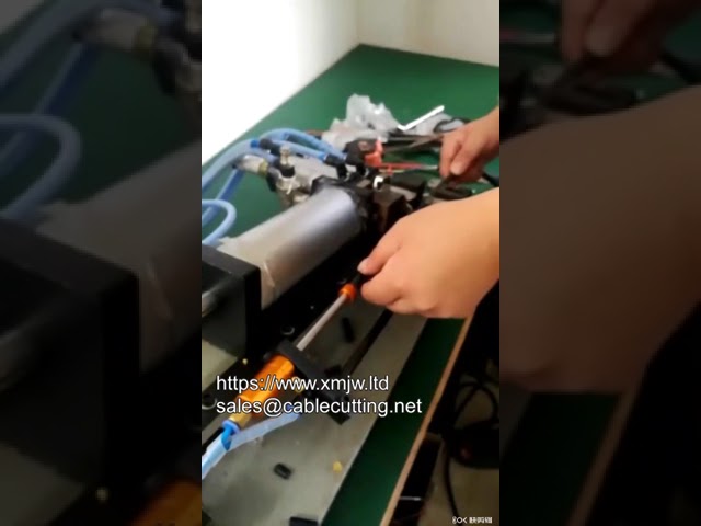 Máquina Pneumática de Decapagem para Cabos Blindados